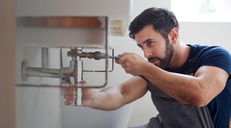 Faucet aerator cleaning/replacement in Warren, AR